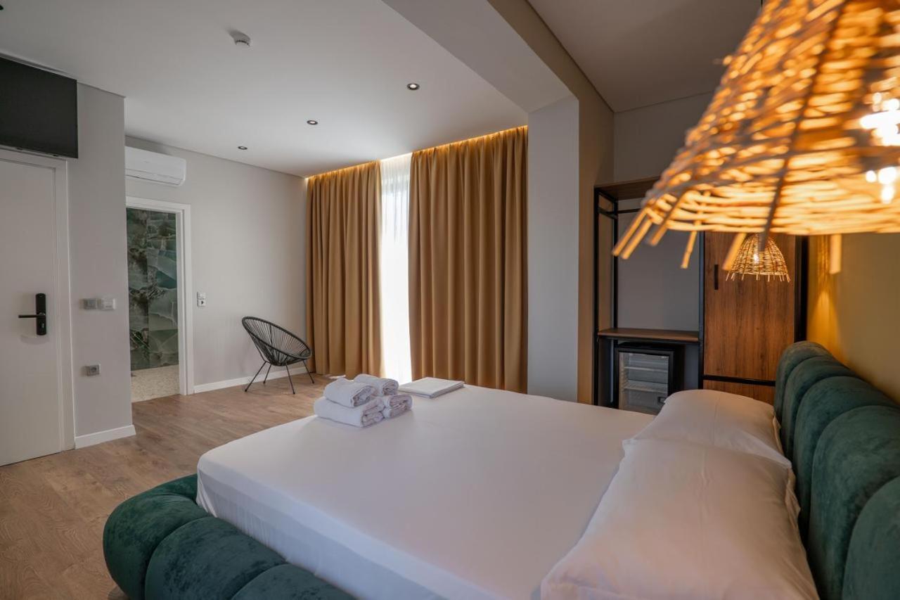 Juer Hotel Bajkaj Ngoại thất bức ảnh